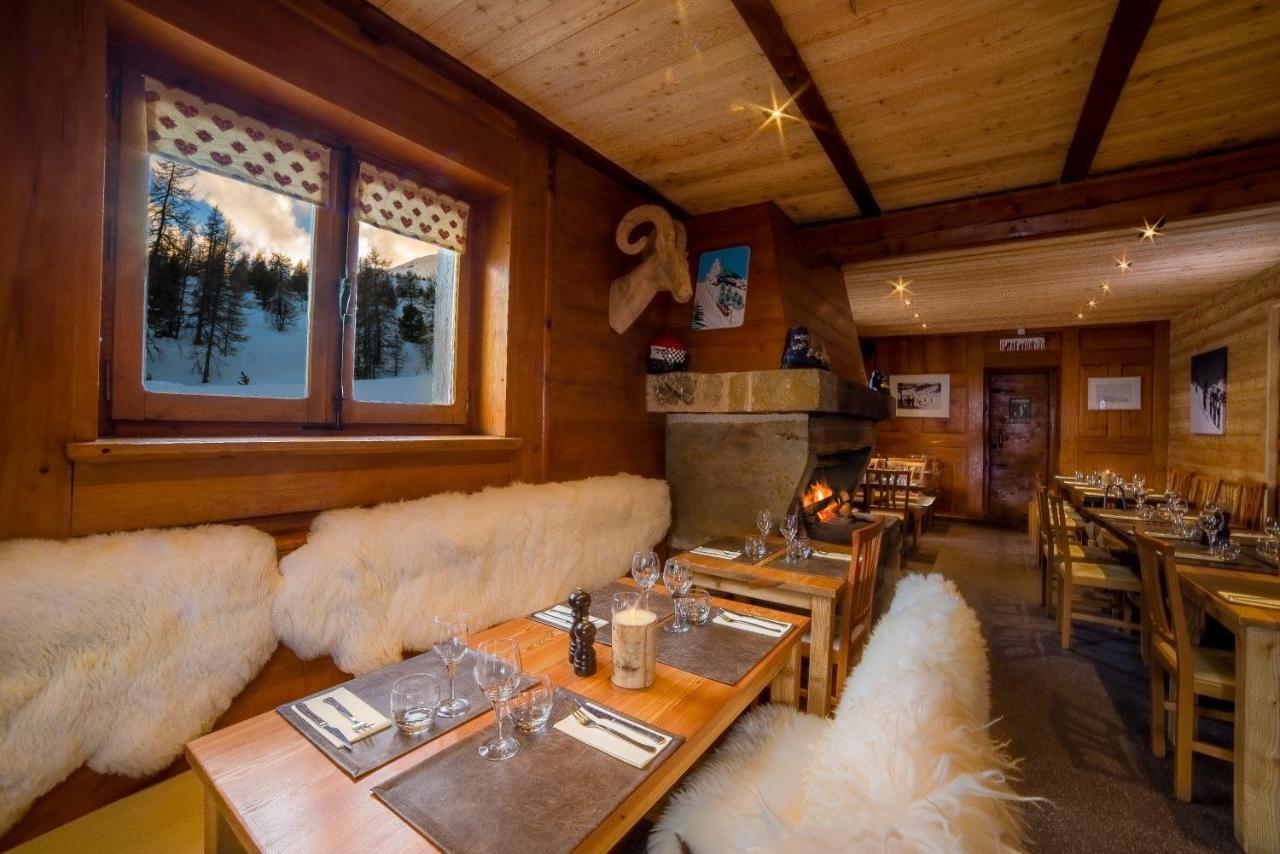 Le Chal'Heureux Hotel Вар Екстериор снимка