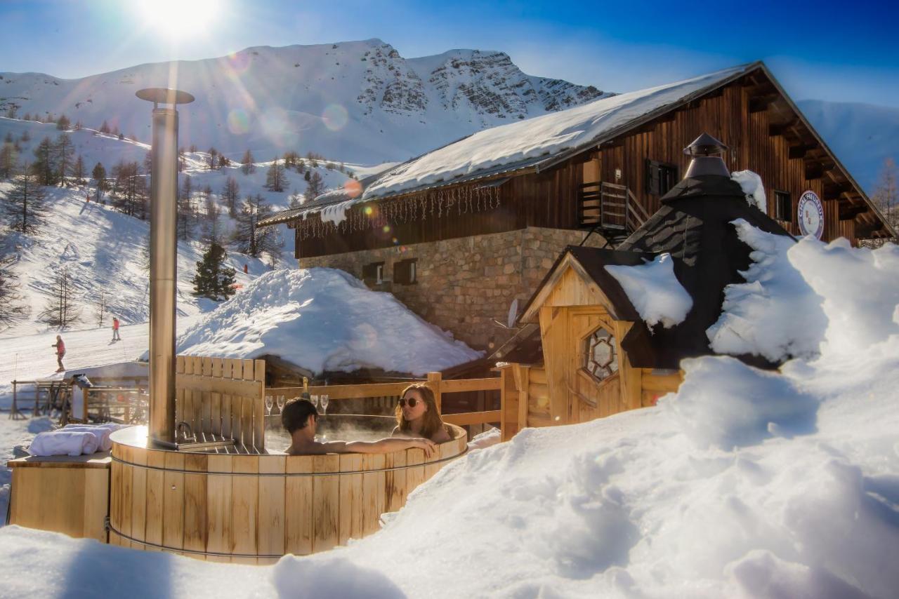 Le Chal'Heureux Hotel Вар Екстериор снимка