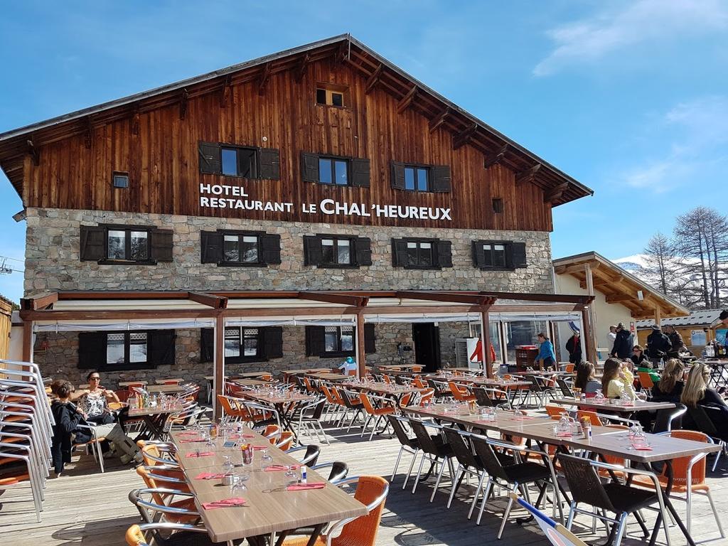 Le Chal'Heureux Hotel Вар Екстериор снимка