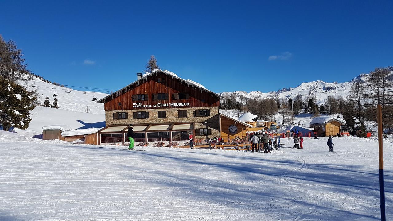 Le Chal'Heureux Hotel Вар Екстериор снимка
